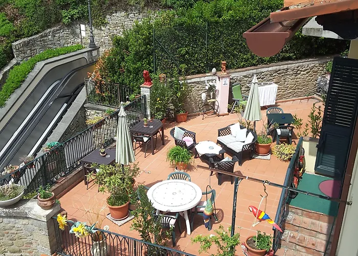 בית הארחה Casa Kita קורטונה